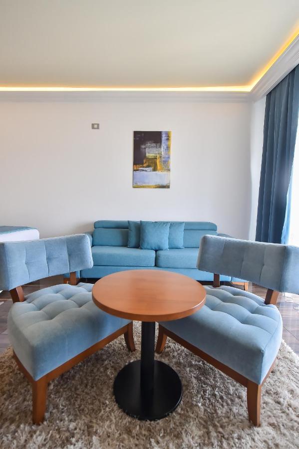 White Tower Private Apartment Beach View ママイア エクステリア 写真